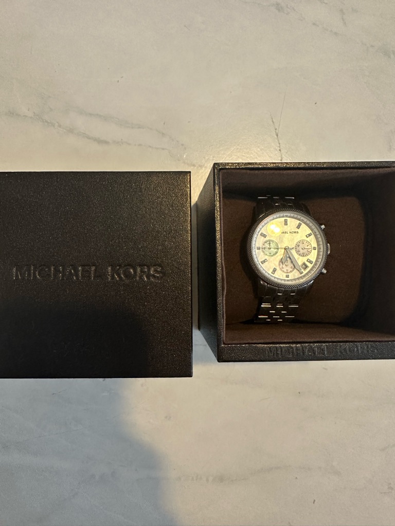 Michael Kors Silver Bracelet Watch With Dial